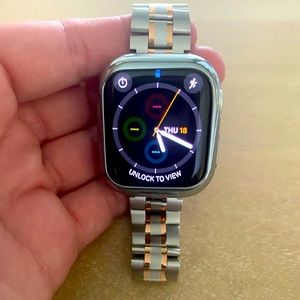 Apple Watch band only! Stainless steel with rose gold, never worn.